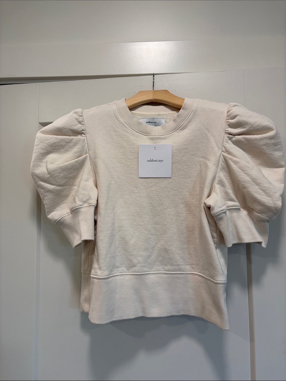 Soldout.nyc Cream 100% Cotton Short Sleeve Top—New With Tags Size Small